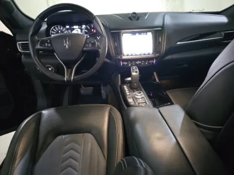More photos of 2022 Maserati Levante GT at Maserati Alfa Romeo of Naperville, IL