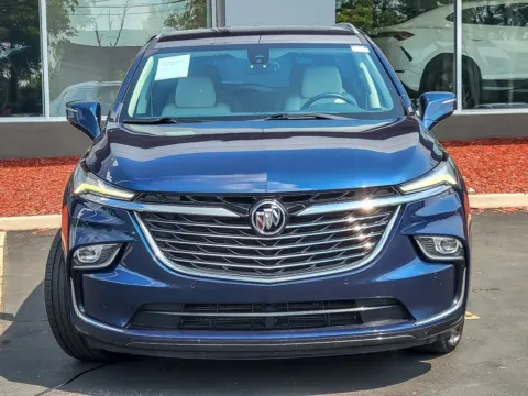 More photos of 2023 Buick Enclave Essence at Maserati Alfa Romeo of Naperville, IL