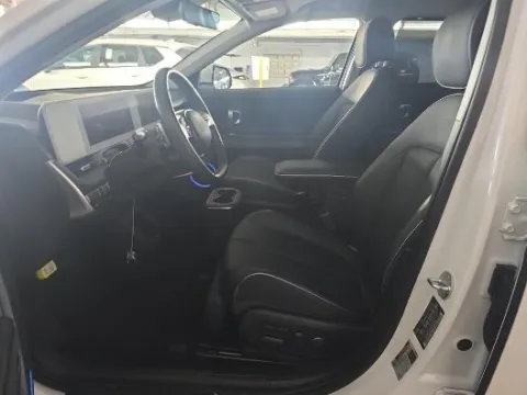 Another view of 2023 Hyundai IONIQ 5 Limited for sale in Naperville, IL at Maserati Alfa Romeo of Naperville