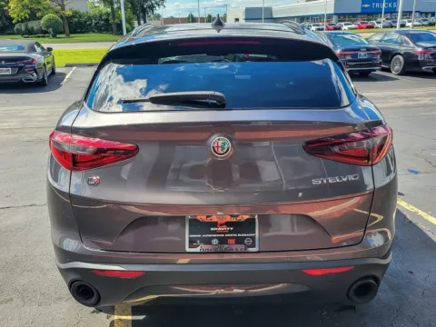 More photos of 2022 Alfa Romeo Stelvio Sprint at Maserati Alfa Romeo of Naperville, IL