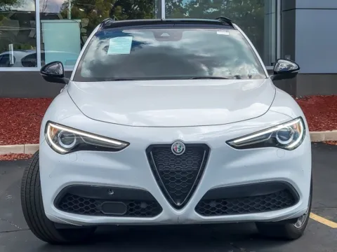 More photos of 2022 Alfa Romeo Stelvio Veloce at Maserati Alfa Romeo of Naperville, IL