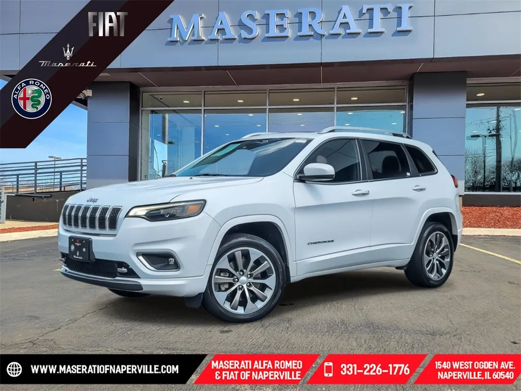 White 2019 Jeep Cherokee Overland for sale in Naperville, IL