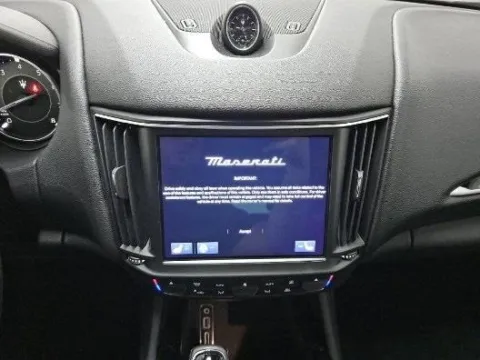 More photos of 2022 Maserati Levante GT at Maserati Alfa Romeo of Naperville, IL