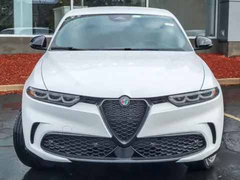 More photos of 2025 Alfa Romeo Tonale at Maserati Alfa Romeo of Naperville, IL