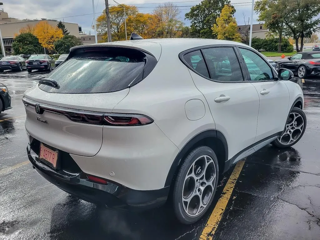 2025 Alfa Romeo Tonale Base - Photo 7