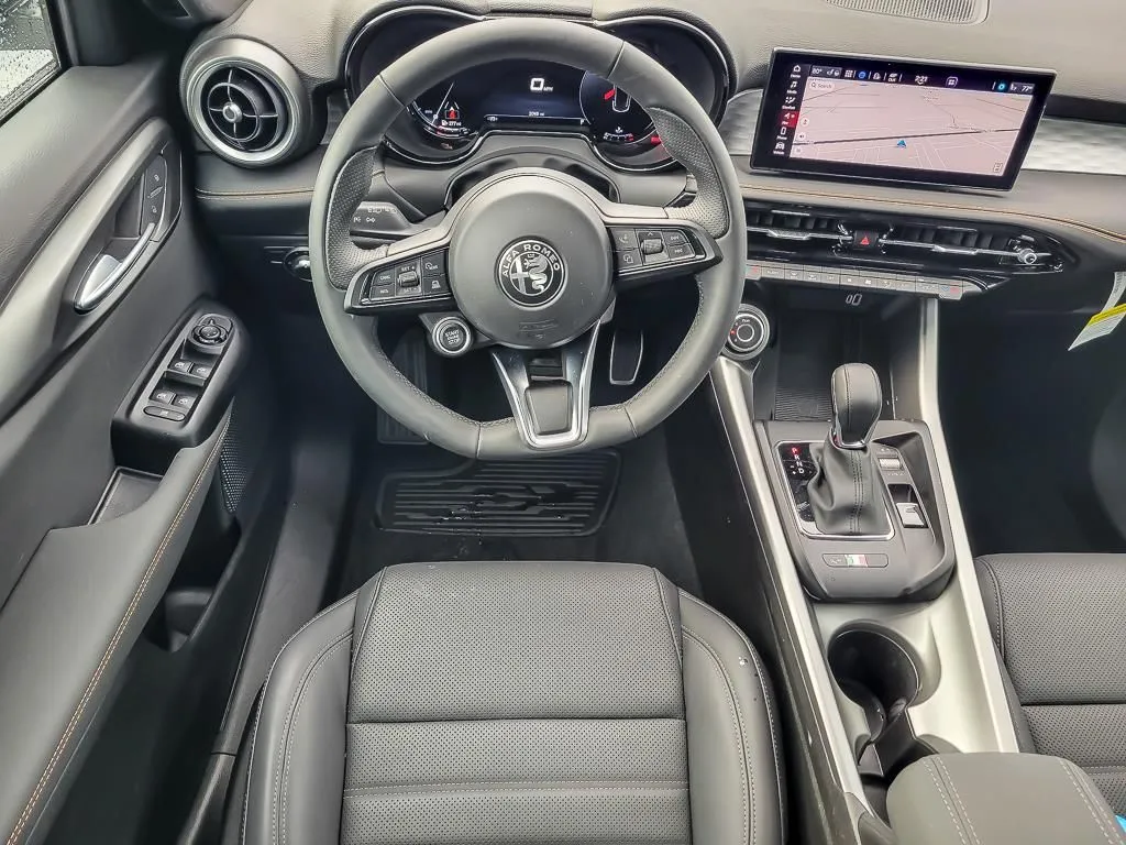 2025 Alfa Romeo Tonale Base - Photo 11