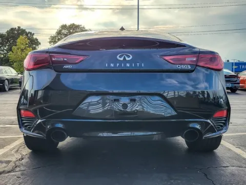 More photos of 2017 INFINITI Q60 3.0t SPORT at Maserati Alfa Romeo of Naperville, IL