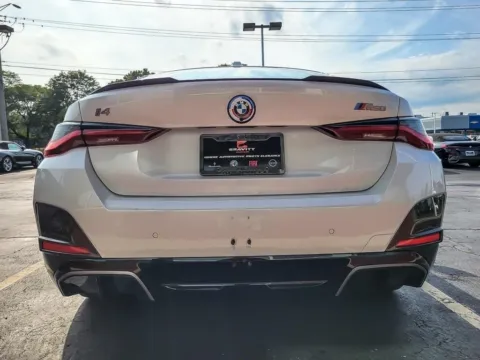 More photos of 2022 BMW i4 M50 at Maserati Alfa Romeo of Naperville, IL