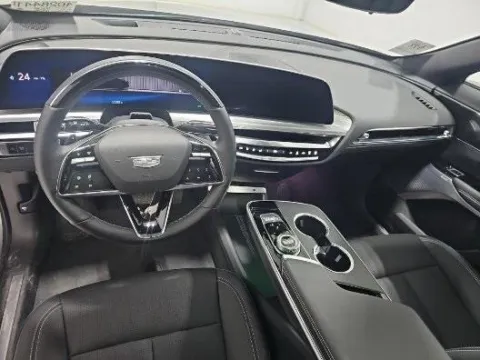 More photos of 2024 Cadillac LYRIQ Luxury at Maserati Alfa Romeo of Naperville, IL