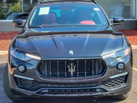 More photos of 2022 Maserati Levante GT at Maserati Alfa Romeo of Naperville, IL