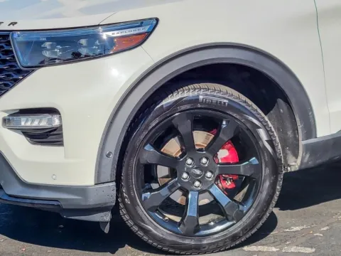 Another view of 2020 Ford Explorer ST for sale in Naperville, IL at Maserati Alfa Romeo of Naperville