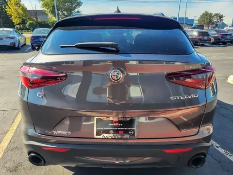 More photos of 2022 Alfa Romeo Stelvio Sprint at Maserati Alfa Romeo of Naperville, IL