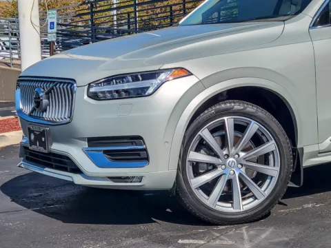 Another view of 2022 Volvo XC90 T6 Inscription for sale in Naperville, IL at Maserati Alfa Romeo of Naperville