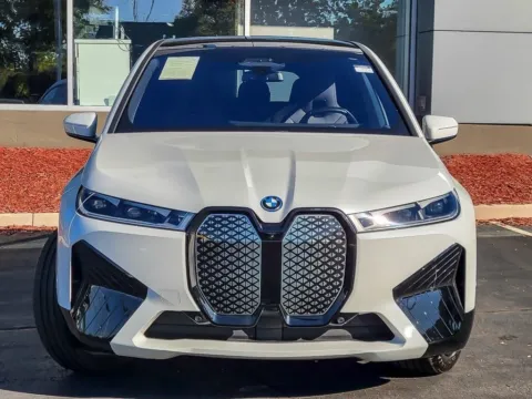 More photos of 2022 BMW iX xDrive50 at Maserati Alfa Romeo of Naperville, IL