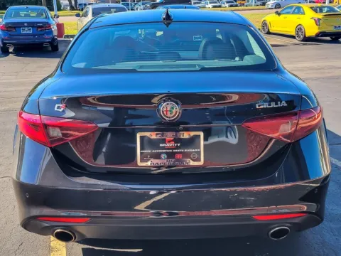 More photos of 2021 Alfa Romeo Giulia Sprint at Maserati Alfa Romeo of Naperville, IL