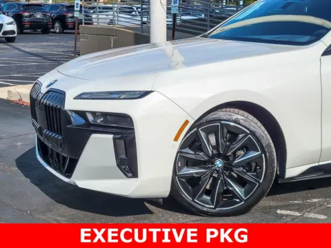Photos of 2023 BMW i7 xDrive60 for sale in Naperville, IL at Maserati Alfa Romeo of Naperville