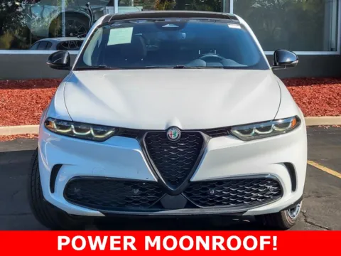 More photos of 2024 Alfa Romeo Tonale Veloce at Maserati Alfa Romeo of Naperville, IL