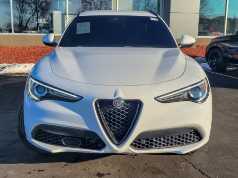 More photos of 2022 Alfa Romeo Stelvio Sprint at Maserati Alfa Romeo of Naperville, IL