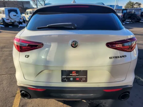 More photos of 2022 Alfa Romeo Stelvio Sprint at Maserati Alfa Romeo of Naperville, IL