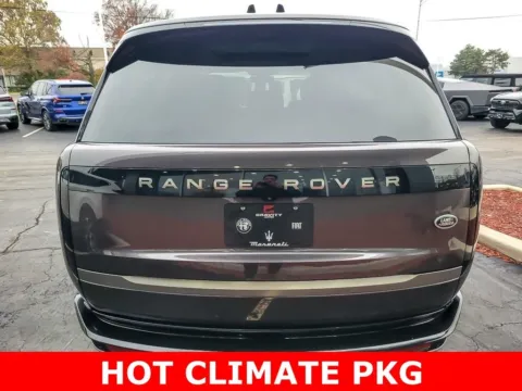 More photos of 2023 Land Rover Range Rover SE at Maserati Alfa Romeo of Naperville, IL