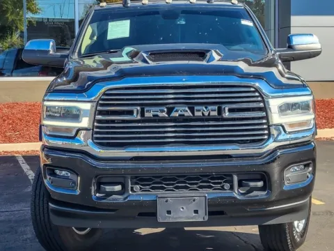 More photos of 2022 Ram 2500 Laramie at Maserati Alfa Romeo of Naperville, IL