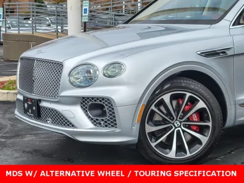 Photos of 2022 Bentley Bentayga V8 for sale in Naperville, IL at Maserati Alfa Romeo of Naperville