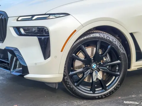 Another view of 2023 BMW X7 xDrive40i for sale in Naperville, IL at Maserati Alfa Romeo of Naperville