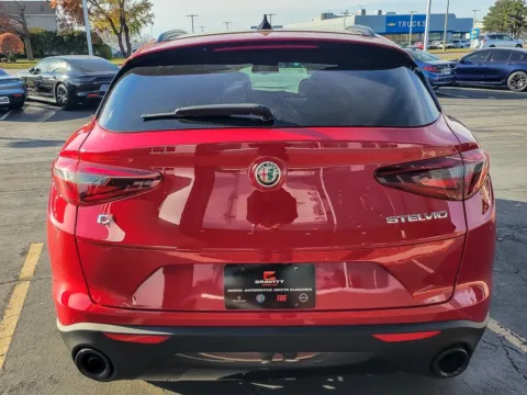 More photos of 2022 Alfa Romeo Stelvio Sprint at Maserati Alfa Romeo of Naperville, IL