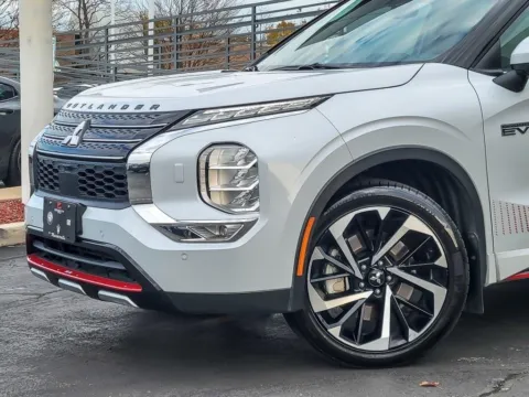 Photos of 2024 Mitsubishi Outlander PHEV SE Ralliart for sale in Naperville, IL at Maserati Alfa Romeo of Naperville