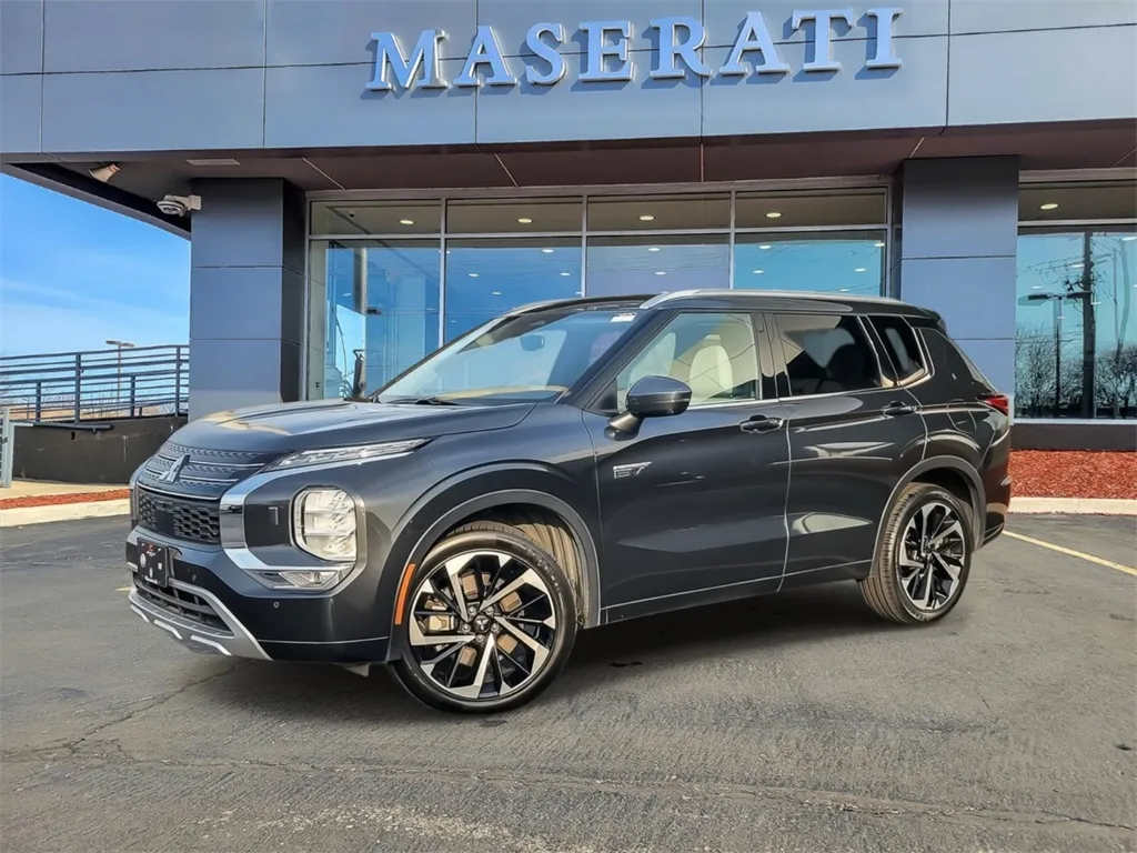 Gray 2024 Mitsubishi Outlander PHEV SEL for sale in Naperville, IL
