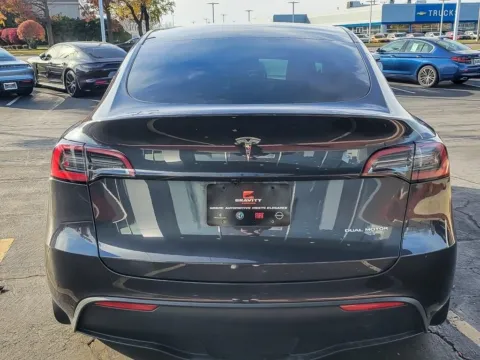 More photos of 2024 Tesla Model Y Long Range at Maserati Alfa Romeo of Naperville, IL