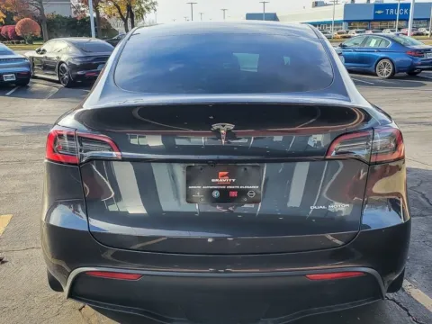 More photos of 2024 Tesla Model Y Long Range at Maserati Alfa Romeo of Naperville, IL