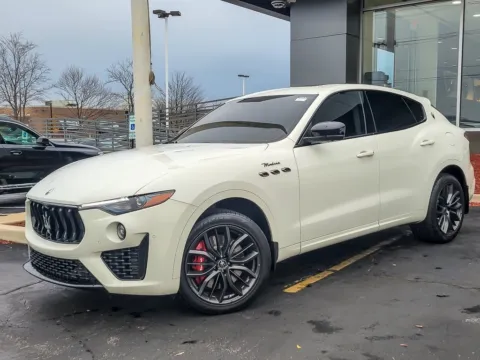 White 2022 Maserati Levante Modena for sale in Naperville, IL