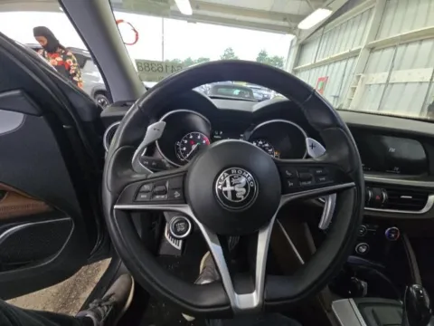 More photos of 2019 Alfa Romeo Stelvio at Maserati Alfa Romeo of Naperville, IL