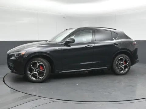 More photos of 2025 Alfa Romeo Stelvio at Maserati Alfa Romeo of Naperville, IL