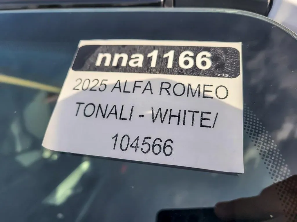 2025 Alfa Romeo Tonale Base - Photo 21