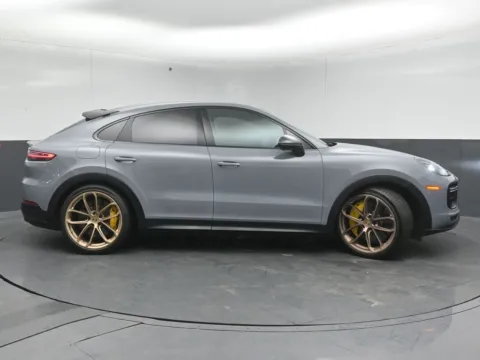 More photos of 2022 Porsche Cayenne Coupe Turbo GT at Maserati Alfa Romeo of Naperville, IL