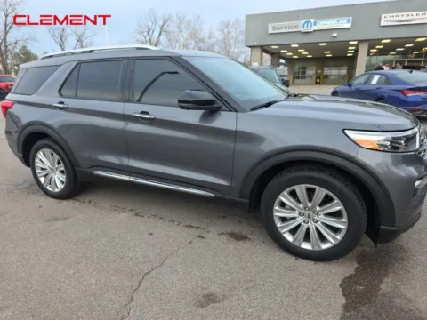 More photos of 2022 Ford Explorer Limited at Clement Chrysler Dodge Jeep Ram Columbia, IL