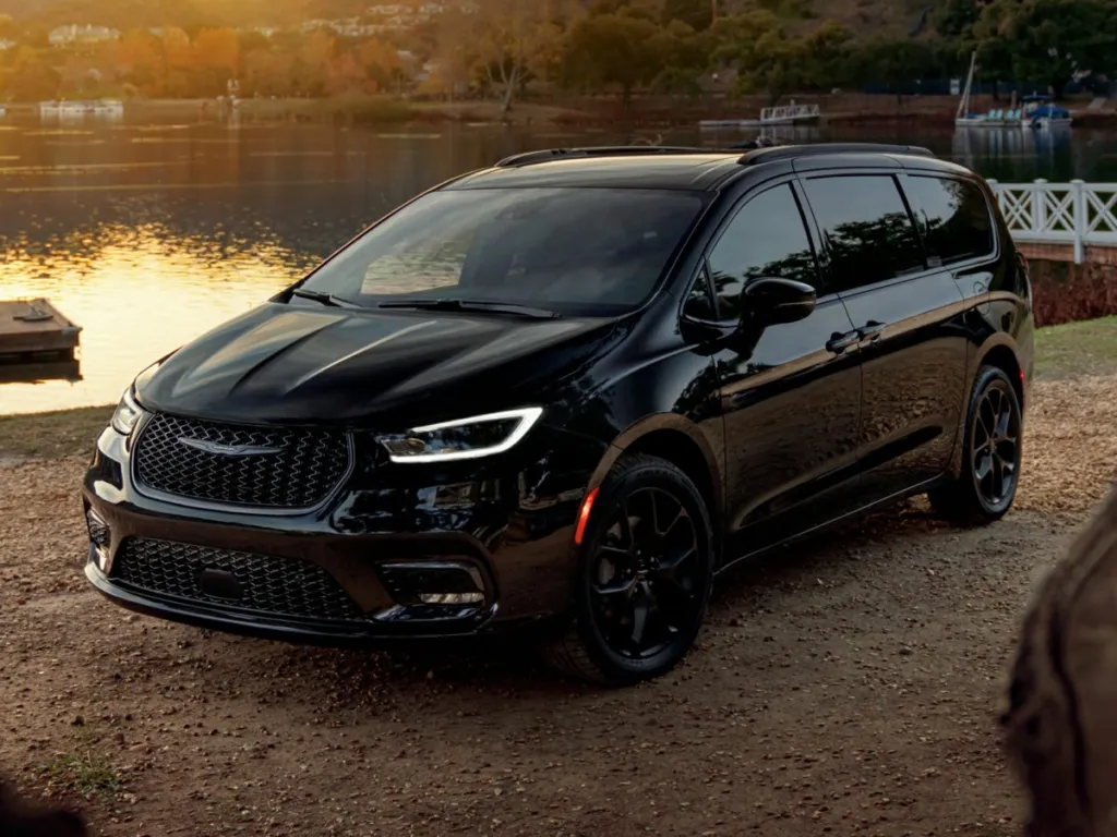 2024 Chrysler Pacifica Limited for sale in Columbia, IL
