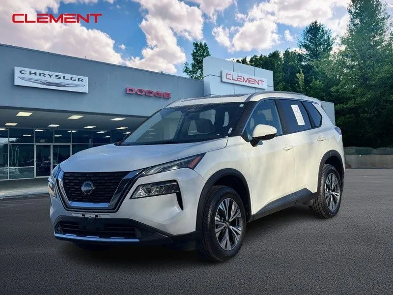 White 2023 Nissan Rogue SV for sale in Columbia, IL