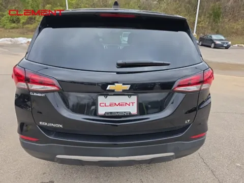 More photos of 2022 Chevrolet Equinox LT at Clement Chrysler Dodge Jeep Ram Columbia, IL