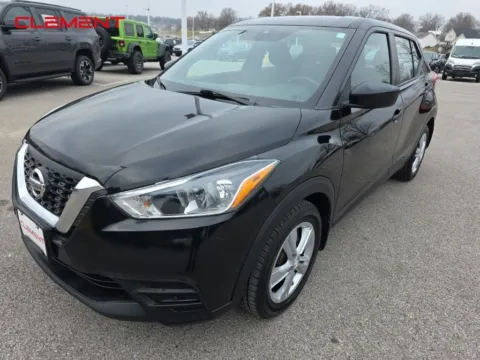 Black 2020 Nissan Kicks S for sale in Columbia, IL