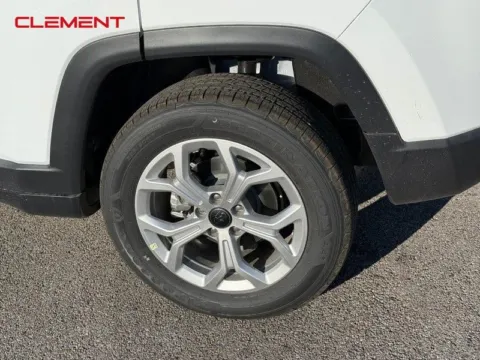 More photos of 2026 Jeep Compass Latitude at Clement Chrysler Dodge Jeep Ram Columbia, IL