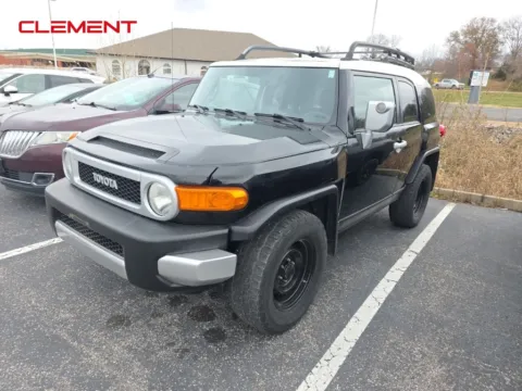 Black 2011 Toyota FJ Cruiser for sale in Columbia, IL