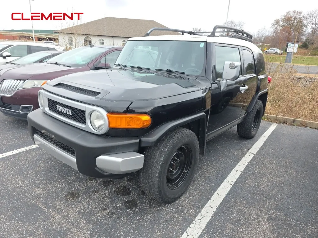 Black 2011 Toyota FJ Cruiser for sale in Columbia, IL