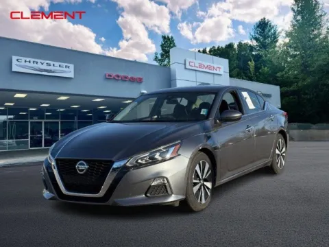 Gray 2022 Nissan Altima 2.5 SV for sale in Columbia, IL