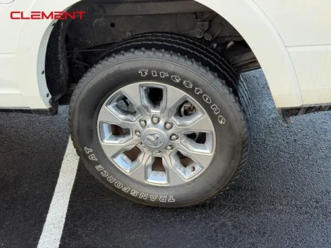 More photos of 2022 Ram 3500 Limited at Clement Chrysler Dodge Jeep Ram Columbia, IL