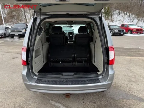 More photos of 2015 Chrysler Town & Country Touring at Clement Chrysler Dodge Jeep Ram Columbia, IL