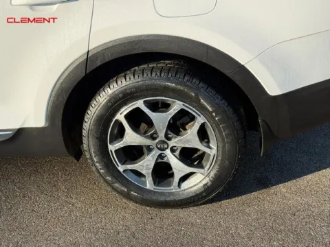 More photos of 2021 Kia Telluride EX at Clement Chrysler Dodge Jeep Ram Columbia, IL