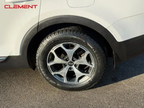 More photos of 2021 Kia Telluride EX at Clement Chrysler Dodge Jeep Ram Columbia, IL